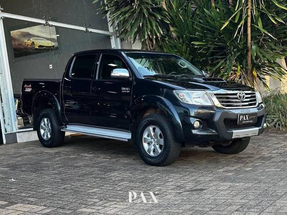TOYOTA HILUX 3.0 SRV 4X4 CD 16V TURBO INTERCOOLER DIESEL 4P AUTOMÁTICO TOYOTA HILUX 3.0 SRV 4X4 CD 16V TURBO INTERCOOLER DIESEL 4P AUTOMÁTICO